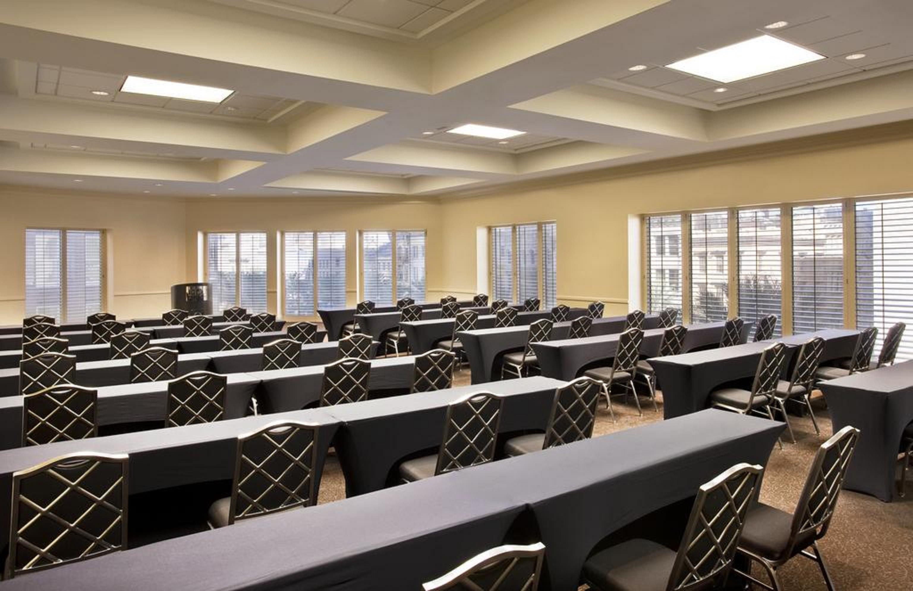 Sheraton New Orleans Hotel Bagian luar foto