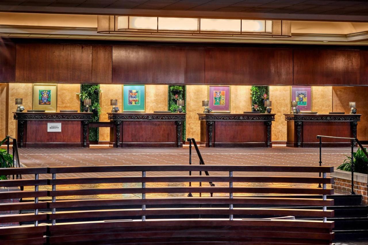 Sheraton New Orleans Hotel Bagian luar foto