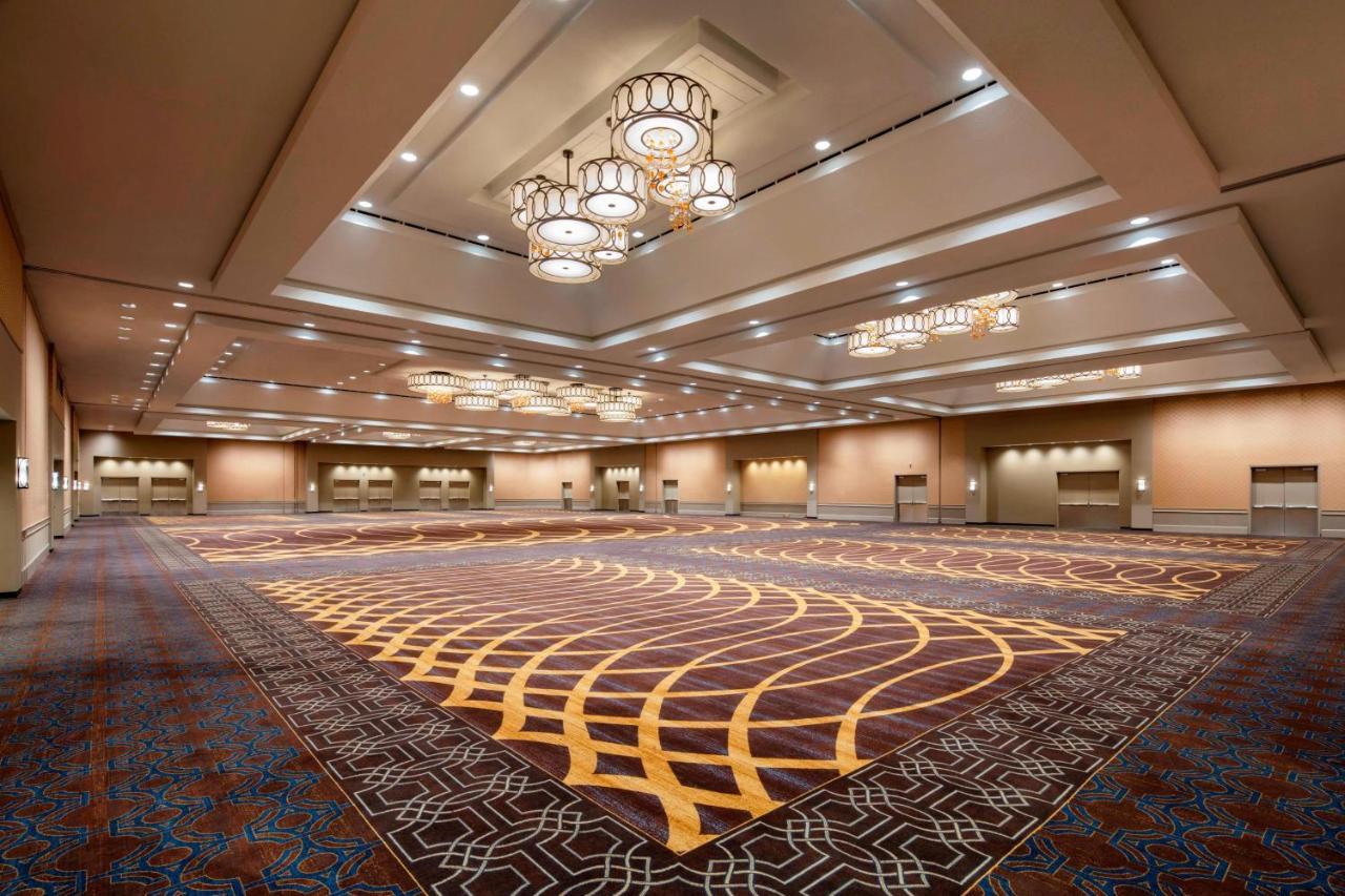 Sheraton New Orleans Hotel Bagian luar foto