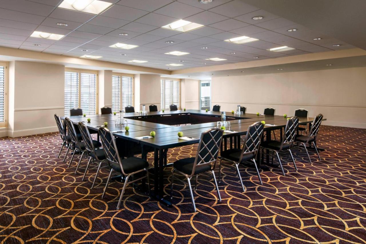 Sheraton New Orleans Hotel Bagian luar foto