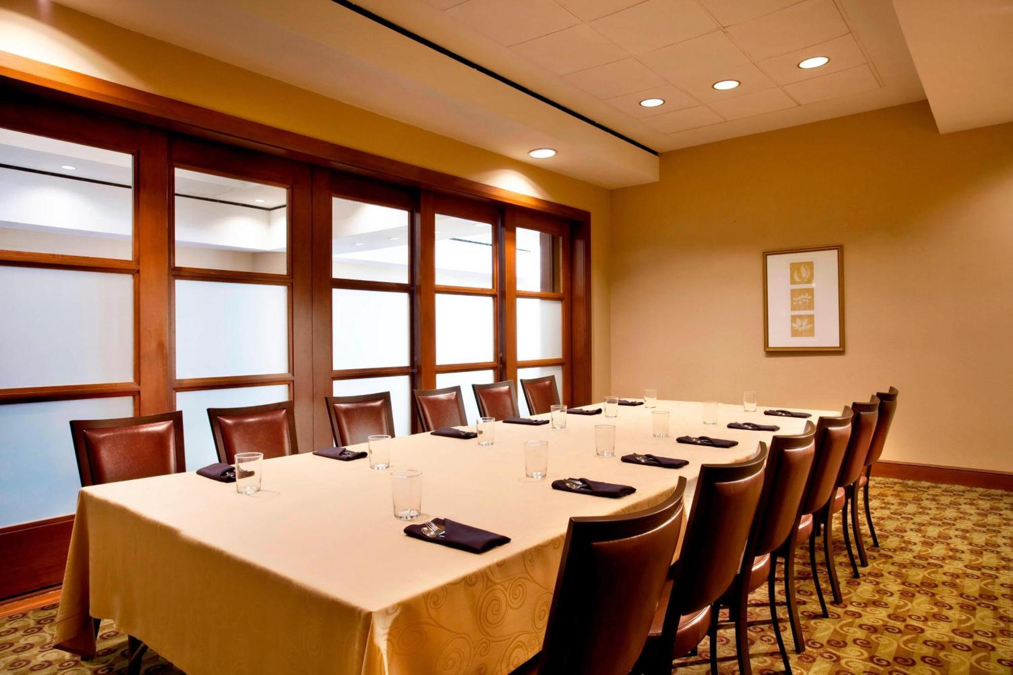 Sheraton New Orleans Hotel Bagian luar foto