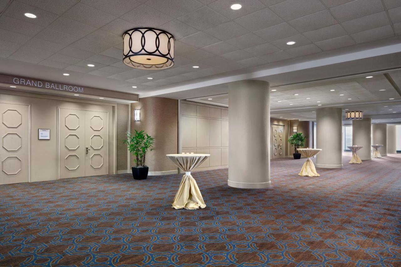 Sheraton New Orleans Hotel Bagian luar foto